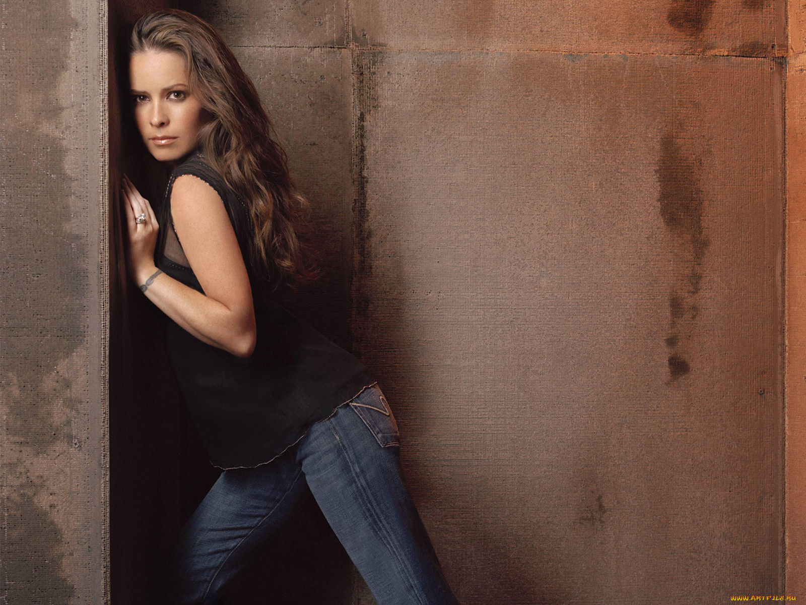 Holly Marie Combs, 